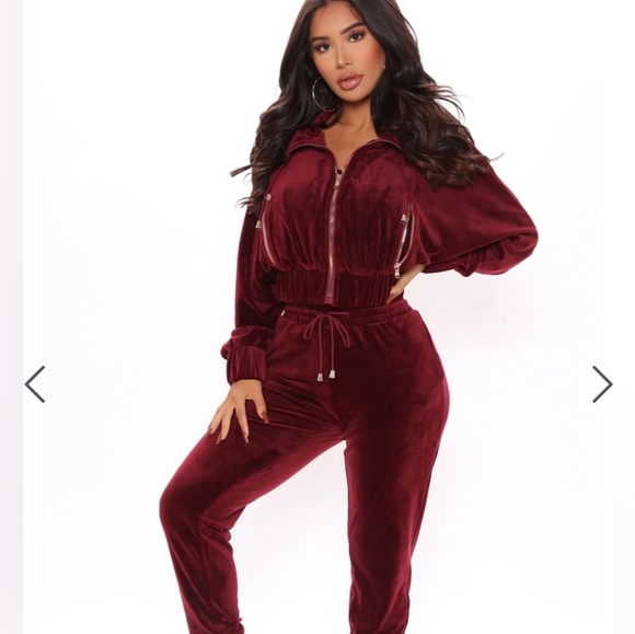 SOLD FashionNova "tell me What you want Velour Set" - Picture 1 of 13